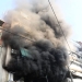 Φωτιά σε διαμέρισμα στον Πειραιά: Κινητοποίηση της Πυροσβεστικής στο σημείο - Δείτε βίντεο