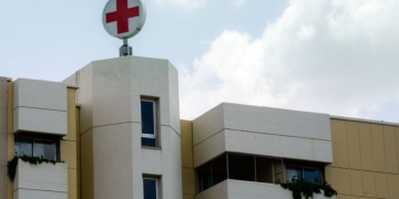Φωτιά στο ισόγειο του Θριάσιου Νοσοκομείου, άμεση η κατάσβεση από την Πυροσβεστική