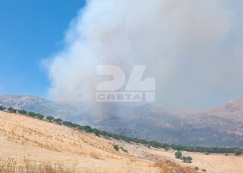 Φωτιά στο Μελιδοχώρι Ηρακλείου, μεγάλη κινητοποίηση – Ήχησε το 112, σηκώθηκαν ελικόπτερα – Φωτογραφίες