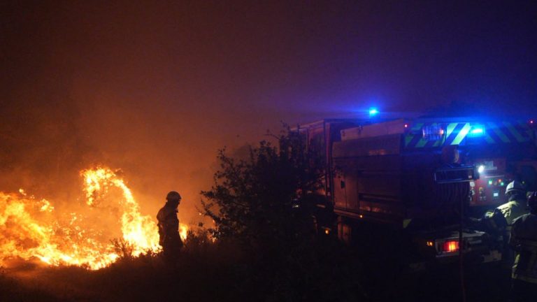 Γαλλία: Δύο πυροσβέστες σκοτώθηκαν κατά την κατάσβεση πυρκαγιάς σε ένα κτίριο κοντά στο Μπορντό