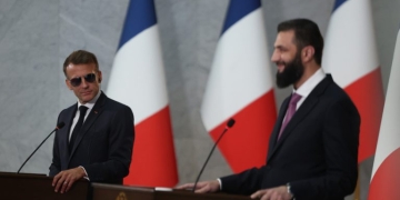 Γαλλία: Επιστρέφει στη Συρία περισσότερα από 50 εκατ. ευρώ που είχαν κατασχεθεί από την οικογένεια Άσαντ