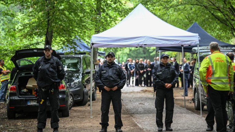 Γερμανία: «Aπειλούντες» εξτρεμιστές στο ραντάρ των αρχών