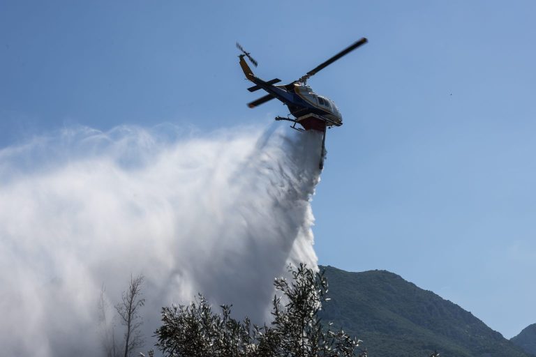 Γόρτυνα Ηρακλείου: Μεγάλη κινητοποίηση για φωτιά στη Γέννα – Ήχησε το 112, σηκώθηκε ελικόπτερο