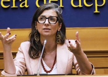 Η Αλμπανέζε επικρίνει Ελλάδα, Ιταλία και Γαλλία για την πτήση Νετανιάχου