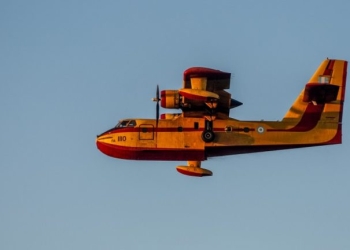 Η Ελλάδα στέλνει δύο Canadair στην Ισπανία για τις δασικές πυρκαγιές