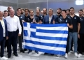 Η επιστροφή των «χρυσών» παιδιών: Η Εθνική πόλο έφτασε στην Ελλάδα ως κυπελλούχος κόσμου
