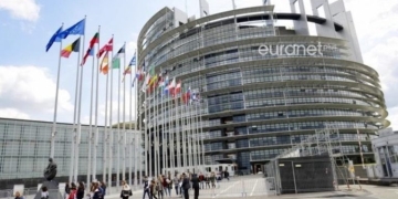 Η Ευρωπαϊκή Επιτροπή εγκρίνει νέα πρότυπα υποβολής εκθέσεων βιωσιμότητας