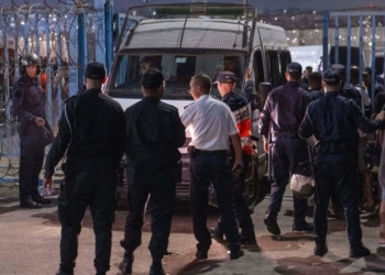 Η Γαλλία ενισχύει τους συνοριακούς ελέγχους με την Ισπανία μετά το πρωτοφανές μεταναστευτικό κύμα στη Θέουτα
