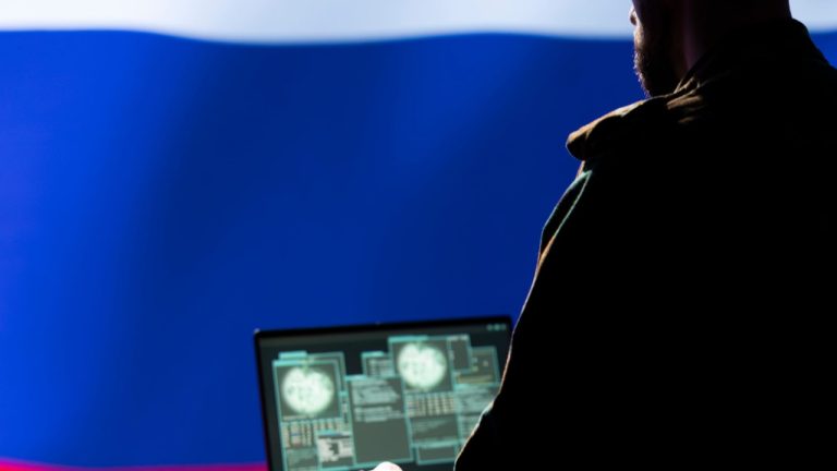 Η Γαλλία κάλεσε τον Ρώσο επιτετραμμένο για τις κυβερνοεπιθέσεις της FSB