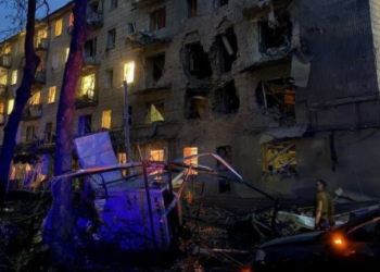 Η Ρωσία λέει ότι κατέλαβε την πόλη Κοστιαντινίφκα - Τουλάχιστον 3 νεκροί από βομβαρδισμούς στο Σούμι