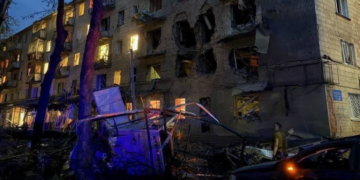 Η Ρωσία λέει ότι κατέλαβε την πόλη Κοστιαντινίφκα - Τουλάχιστον 3 νεκροί από βομβαρδισμούς στο Σούμι
