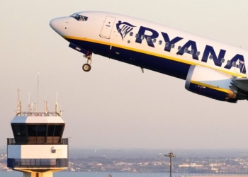 Η Ryanair χαρακτηρίζει «άχρηστη» την φον ντερ Λάιεν με αφορμή τις καθυστερήσεις στις αερομεταφορές