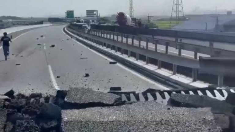 Ιαπωνία: Ισχυρός σεισμός 7,1 Ρίχτερ στο Κιούσου – Καταρρεύσεις κτιρίων, πυρκαγιές και πάνω από 150.000 πολίτες σε εκκένωση