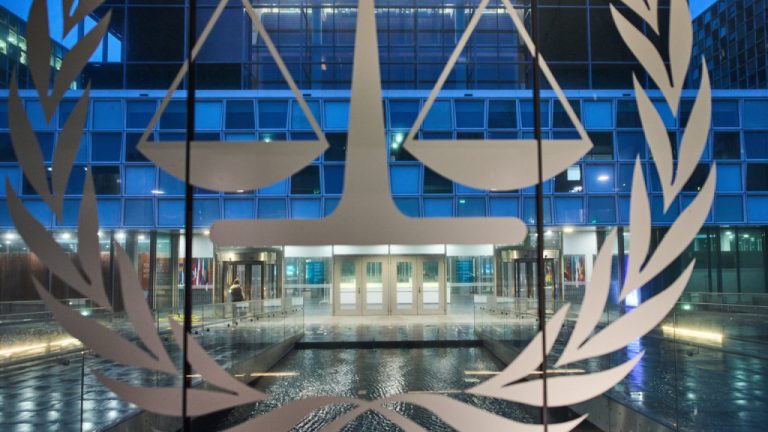 ΗΠΑ: Εκστρατεία κατά του Διεθνούς Ποινικού Δικαστηρίου για την προστασία της αμερικανικής κυριαρχίας