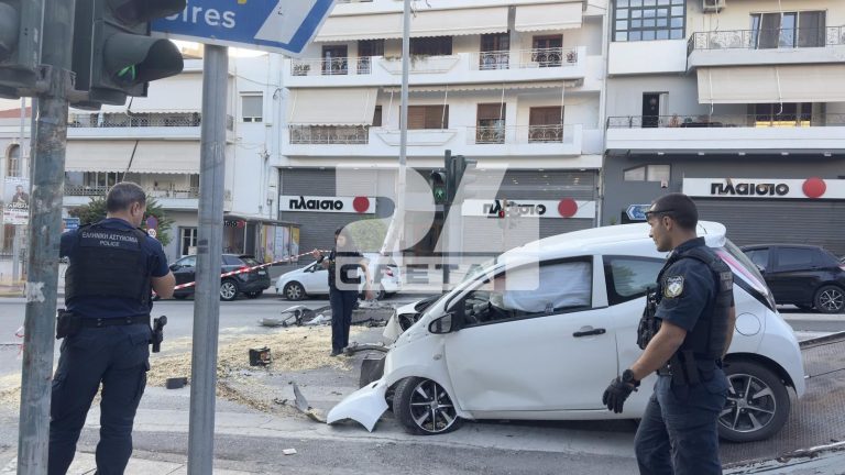 Ηράκλειο: Τροχαίο με το… καλημέρα – Αυτοκίνητο «καρφώθηκε» σε κολόνα