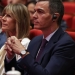 Ισπανία: Σε δίκη για διαφθορά η σύζυγος του Σάντσεθ – Αίρεται η απαγόρευση εξόδου από τη χώρα