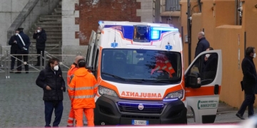 Ιταλία: Κατάρρευση τριώροφου κτιρίου στη Σικελία - 7 αγνοούμενοι (Δείτε βίντεο)
