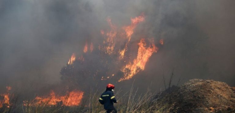 «Κίτρινος» συναγερμός, σήμερα, στην Κρήτη – Αυξημένος ο κίνδυνος πυρκαγιάς