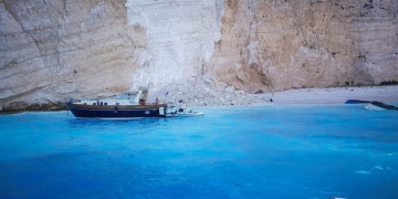 Κλειστό το Ναυάγιο στη Ζάκυνθο - Θα «σπρώξουν» τη θάλασσα 30 μέτρα πίσω