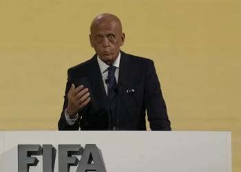 Κολίνα: «Η διαιτησία της FIFA δεν μπορεί να επηρεαστεί, ούτε καν από τον Ινφαντίνο»