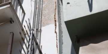 Κυψέλη: Καθησυχαστικός ο Λέκκας για τις ρωγμές – «Δεν υπάρχει θέμα στατικής επάρκειας»
