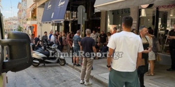 Λαμία: 80χρονη κατέρρευσε στο κέντρο της πόλης – Δεν κατάφεραν να την επαναφέρουν