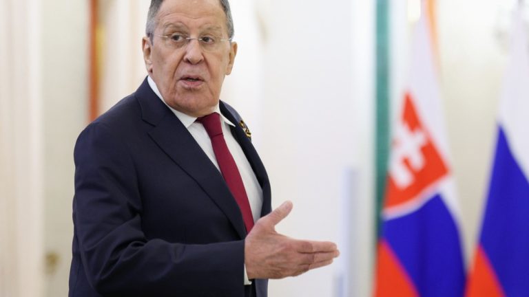 Λαβρόφ: Η συμφωνία ΗΠΑ-Ιράν πρέπει να αντικατοπτρίζει τα συμφέροντα όλων των μερών