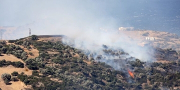 Με «οδηγό» τον άνεμο καίει η φωτιά στο νότιο Ρέθυμνο-Τι ρόλο έπαιξαν στροβιλισμοί και κηλιδώσεις