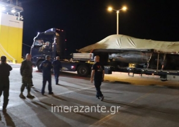 Με πλοίο αναχώρησε από τη Ζάκυνθο το F-16 – Δείτε εικόνες, βίντεο