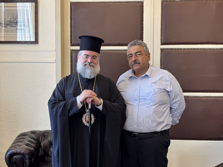 Με τον Νίκο Καλογερή συναντήθηκε ο Μητροπολίτης Κυδωνίας και Αποκορώνου Τίτος
