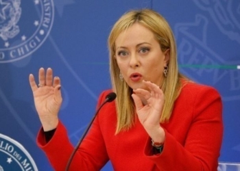Μελόνι για τη μεταναστευτική κρίση στην Ισπανία: « Η Ιταλία δεν θα παραμείνει απλός θεατής»