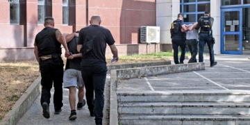 Μεσσηνία: Στην ανακρίτρια οι τρεις κατηγορούμενοι για τους εμπρησμούς – Αρνούνται κάθε εμπλοκή