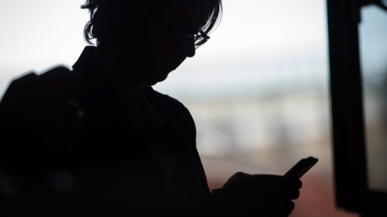Μία στις 14 γυναίκες εμφανίζει πρώιμη ή πρόωρη εμμηνόπαυση – Οι παράγοντες που αυξάνουν τον κίνδυνο