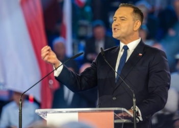 Ο πρόεδρος της Πολωνίας μπλόκαρε το σύμφωνο συμβίωσης για ομόφυλα και ετερόφυλα ζευγάρια
