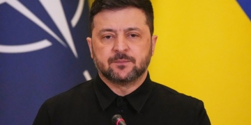 Ο Ζελένσκι προειδοποιεί για πιθανή νέα ρωσική πυραυλική επίθεση τις επόμενες 48 ώρε