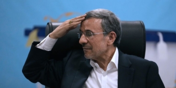 Οι μυστικές συναντήσεις του Αχμαντινετζάντ με την Μοσάντ για το σχέδιο επιστροφής του στην εξουσία του Ιράν