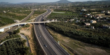 Ολυμπία Οδός: Σε λειτουργία από αύριο η χιλιομετρική χρέωση και στον Κόμβο Βάρδας στην Πατρών-Πύργου