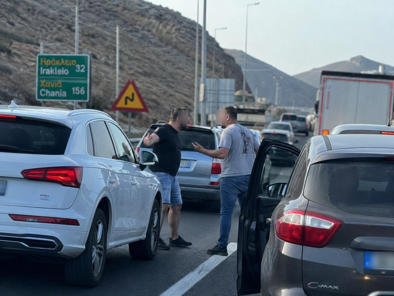 Πανικός στον ΒΟΑΚ: Άγριος καυγάς και μετά… κόρνες και προσπεράσεις!