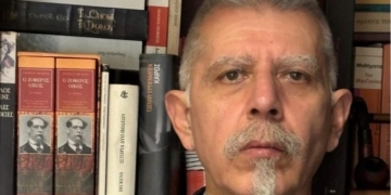 Παραιτήθηκε ο διευθυντής της «Αυγής» Λάμπρος Τσουκνίδας