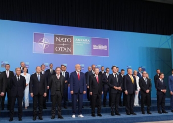 Παρίσι: Συνάντηση 37 κρατών για «στρατηγική αφύπνιση» και βοήθεια στην Ουκρανία - Παρών ο Μητσοτάκης