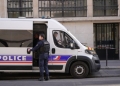 Παρίσι: Τρεις τραυματίες από επίθεση με μαχαίρι κοντά στην Πορτ ντε Κλισί