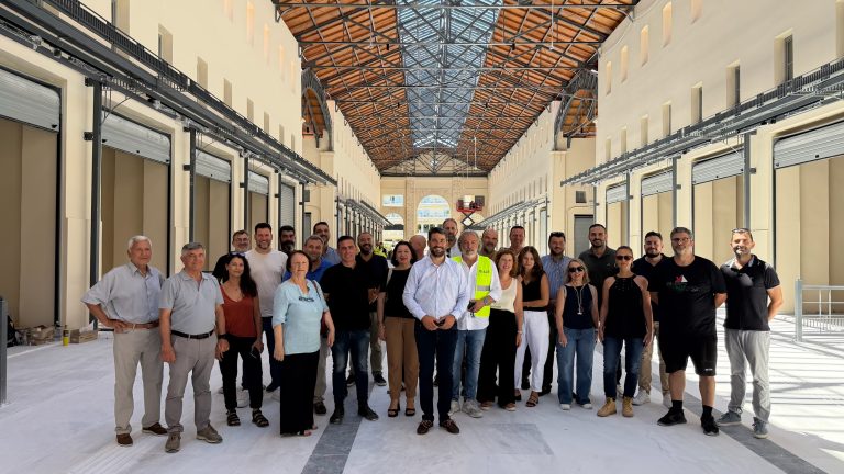 «Πέφτουν» οι τελευταίες πινελιές στη Δημοτική Αγορά Χανίων – Φωτογραφίες