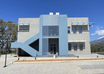 Περιμένουν τον Υπουργό για τα εγκαίνια