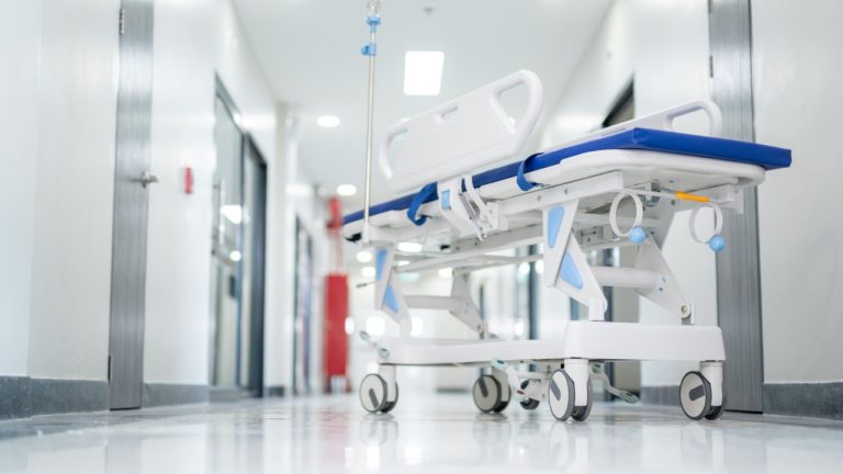 ΠΟΕΔΗΝ: Κινητοποίηση για την ένταξη όλων των επαγγελματιών υγείας στα βαρέα και ανθυγιεινά επαγγέλματα