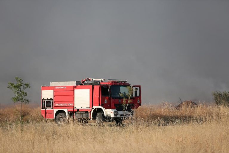 Πολύ υψηλός κίνδυνος πυρκαγιάς στην Κρήτη την Κυριακή – Σε ποιες περιοχές απαγορεύεται η διεύλευση