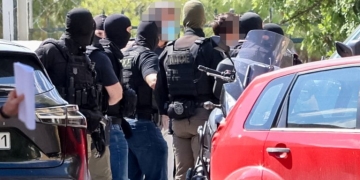 Προφυλακίστηκαν οι 2 συλληφθέντες για τη Marfin - Τι ισχυρίζονται