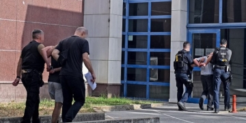 Προφυλακίστηκαν τα 3 άτομα που κατηγορούνται για εμπρησμούς στη Μεσσηνία