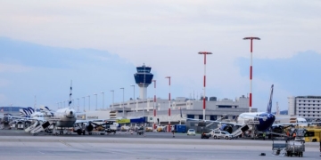 Πτήση από Λονδίνο προς Αίγυπτο ζήτησε να προσγειωθεί στο «Ελ. Βενιζέλος»