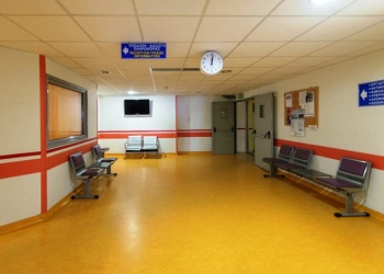 Ρέθυμνο: Δύσκολο χειρουργείο για 6χρονο παιδί που τραυματίστηκε σοβαρά σε τροχαίο – Δίνουν «μάχη» οι γιατροί για να σώσουν το πόδι του