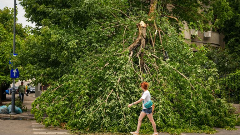Ρουμανία: Ένας νεκρός από την ισχυρή καταιγίδα που ακολούθησε τον καύσωνα